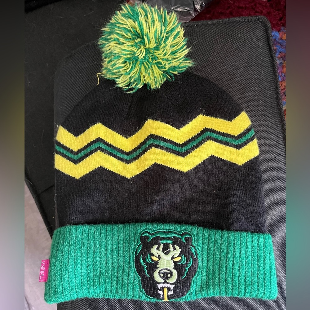 Mishka men’s the death adder vintage Pom beanie hat black one size